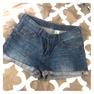 H&M  🌊Jean shorts🌊